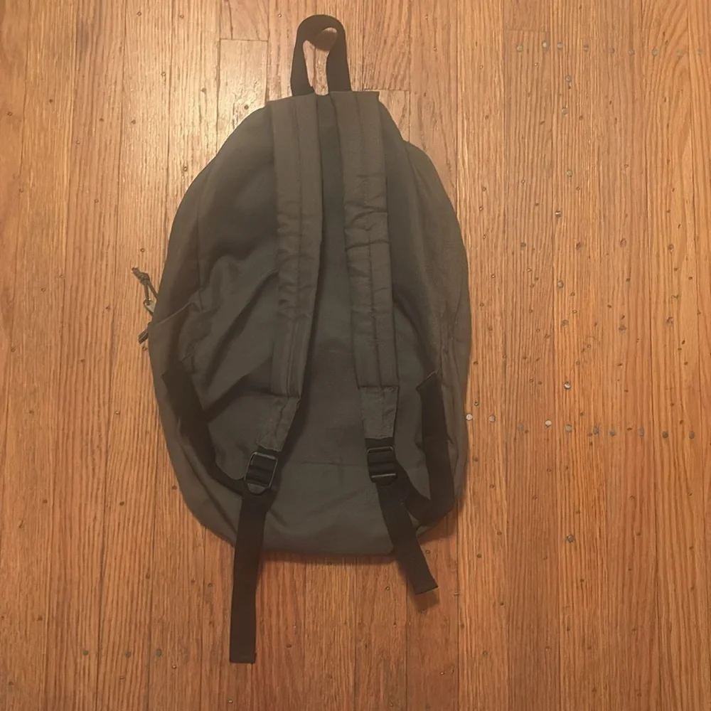 Trailmaker Backpack Lightweight Green - Picture 2 of 7